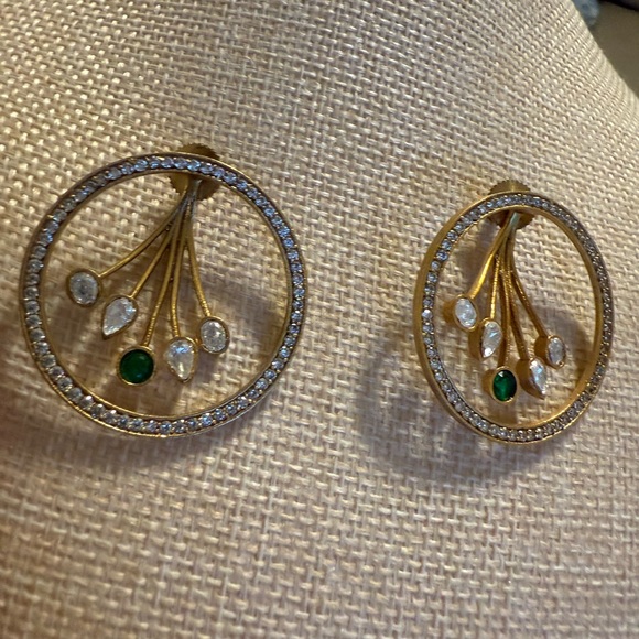 Elegant Gold and Green Earrings - Picture 1 of 5